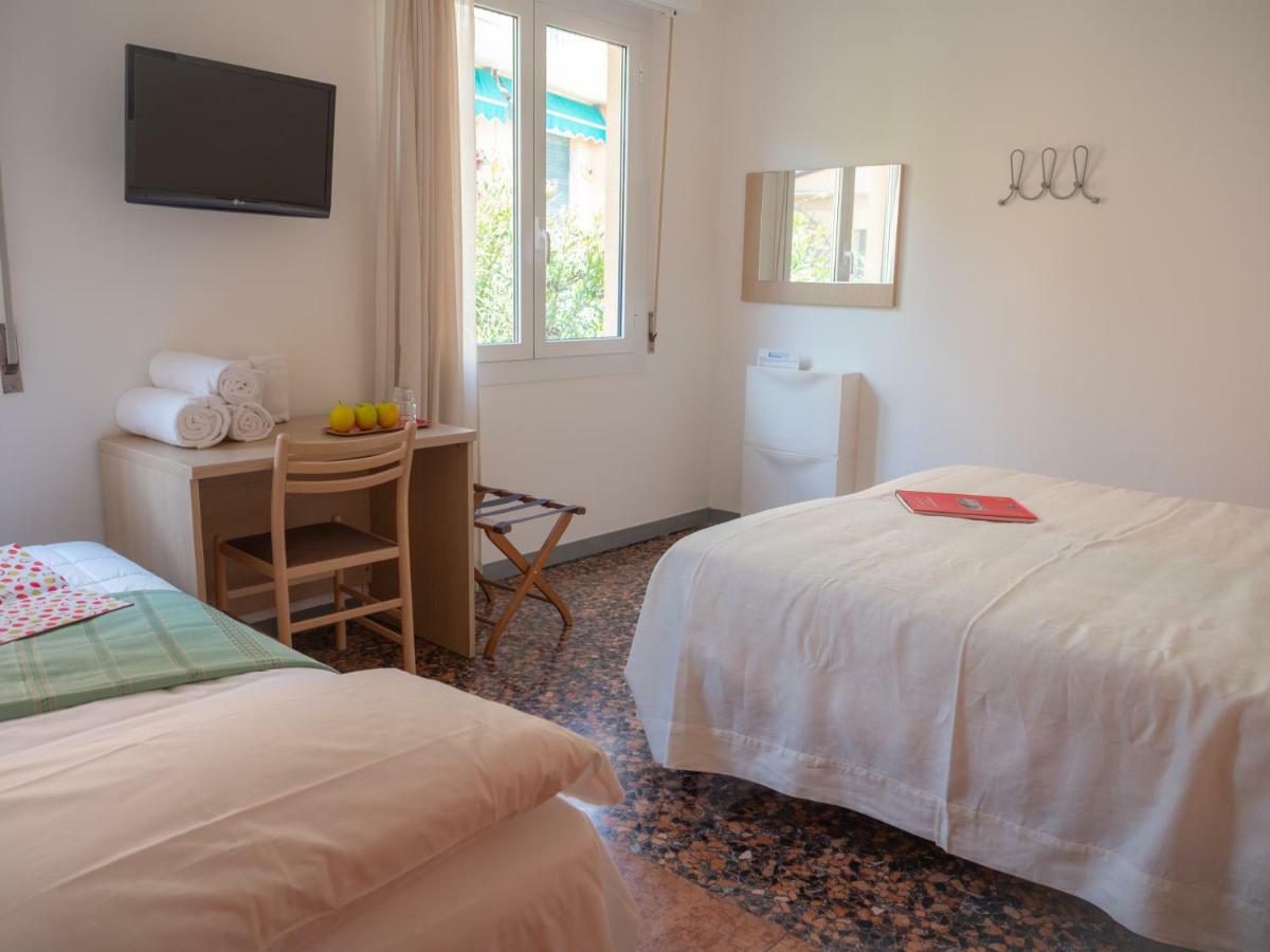 Liliana Hotel