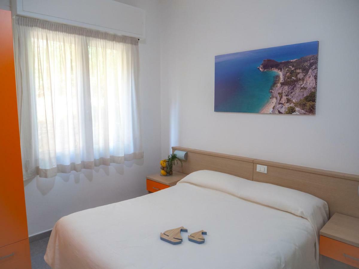 Liliana Hotel